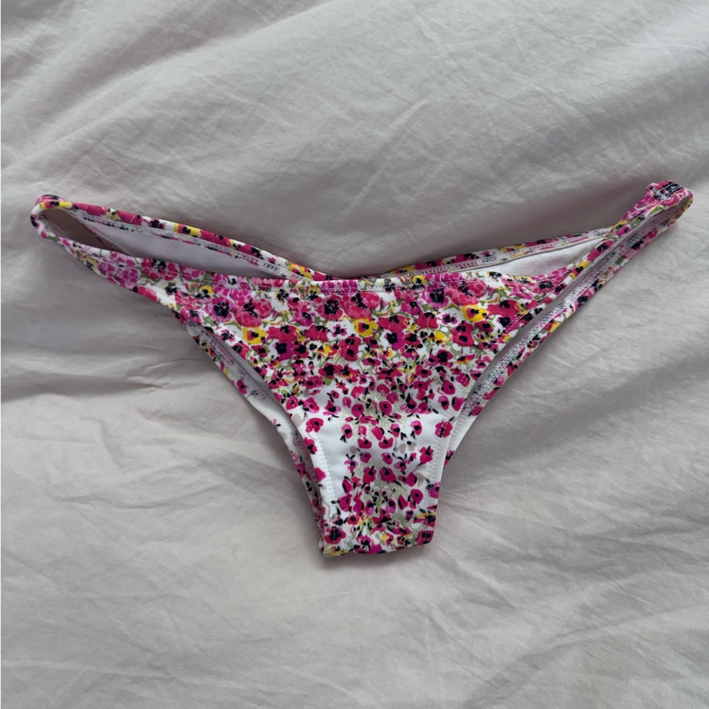 Pakaloha Floral Bikini Bottoms in White and Pink- XS
